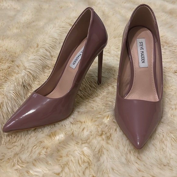 Steve Madden size 7 - Picture 1 of 6